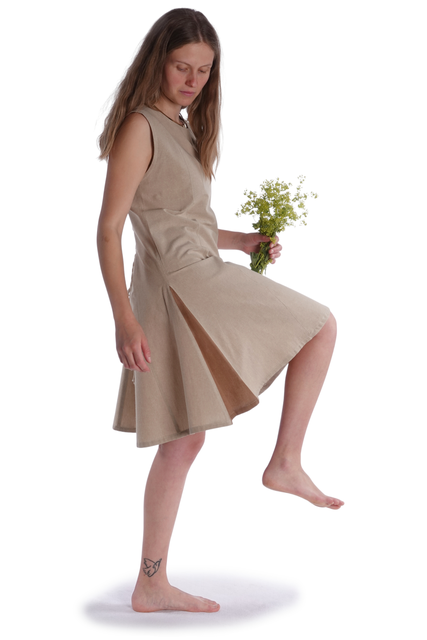 Mittelalter Kleid Pernelle in Hanffarben-Hellbraun Frontansicht 0