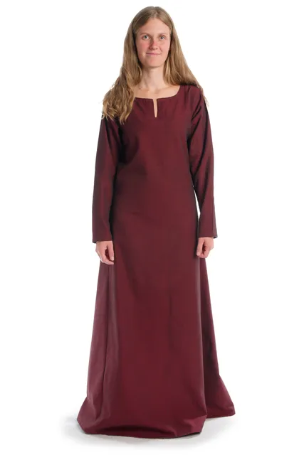 Wikinger Kleid Svava in Rot Frontansicht