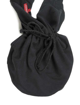Mittelalter Tasche Irmenfried in Schwarz Detailansicht