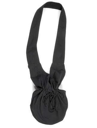 Mittelalter Tasche Irmenfried in Schwarz Frontansicht 7