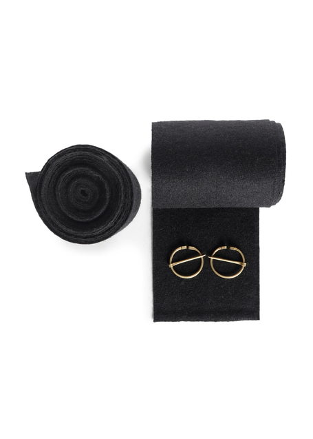 Mittelalter Wadenwickel Balder Set mit Fibeln in Schwarz Frontansicht 3