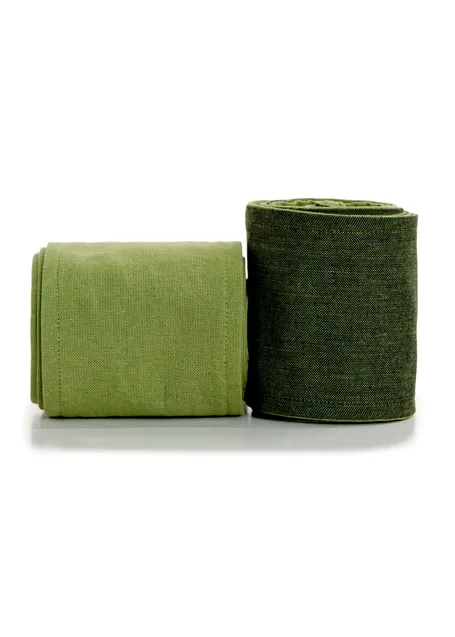 Mittelalter Wadenwickel Balder Set mit Fibeln in Olivgrün Detailansicht 4