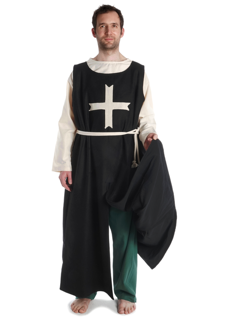 Johanniter Waffenrock Veit aus Wollfilz in Schwarz-Beige Frontansicht 4