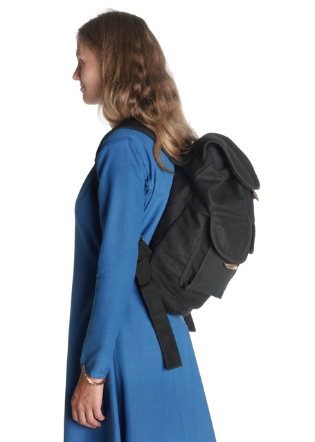 Mittelalter Rucksack Wate in Schwarz Seitenansicht