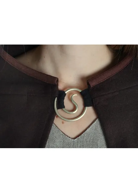 Mittelalter Umhang Lorenza in Braun Detailansicht