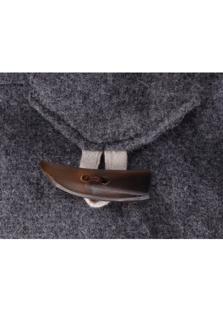 Mittelalter Tasche Ake in Grau Detailansicht