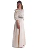 Mittelalter Bluse Gotelinde in Beige Seitenansicht 2